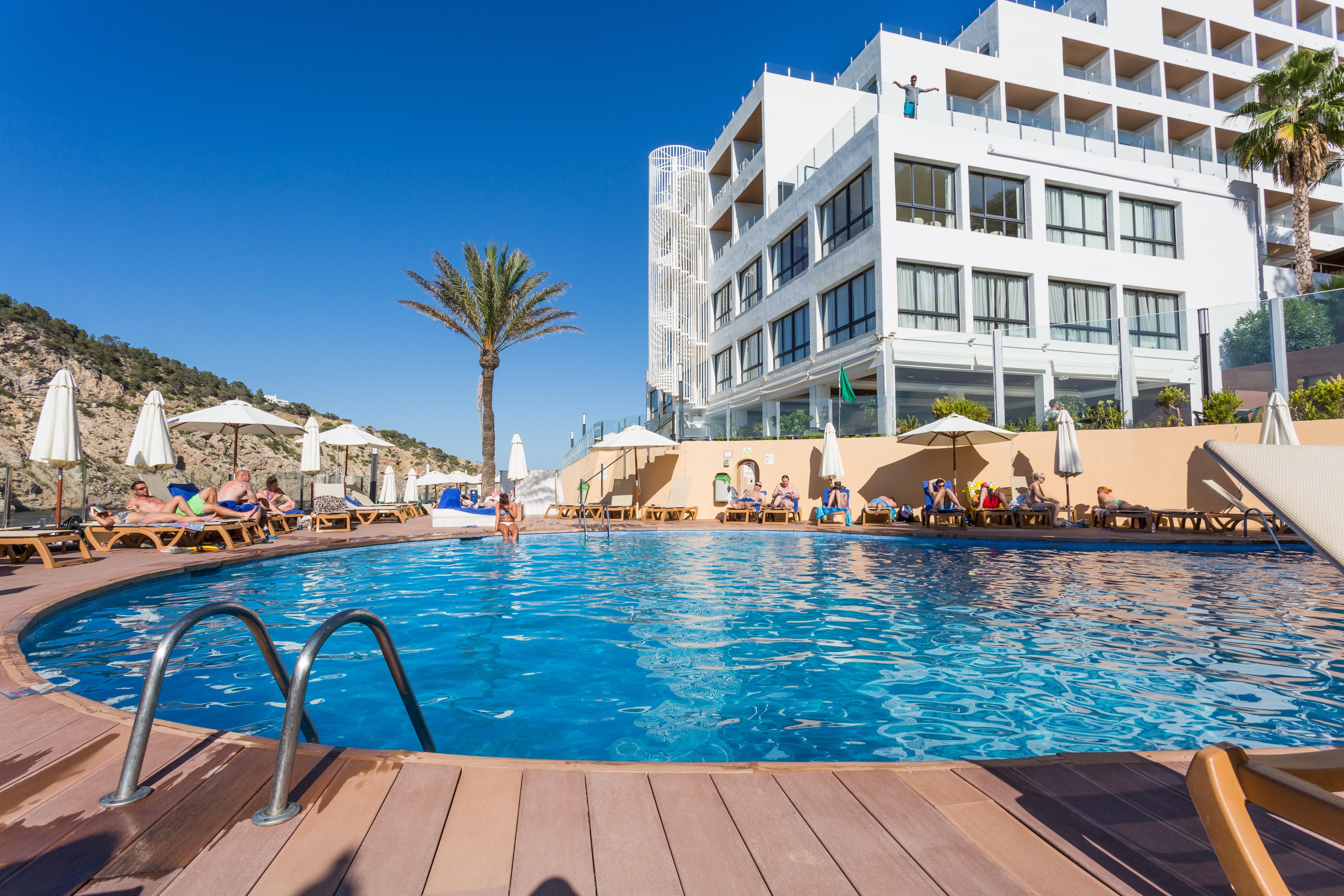 Palladium Hotel Cala Llonga - Adults Only Eksteriør bilde